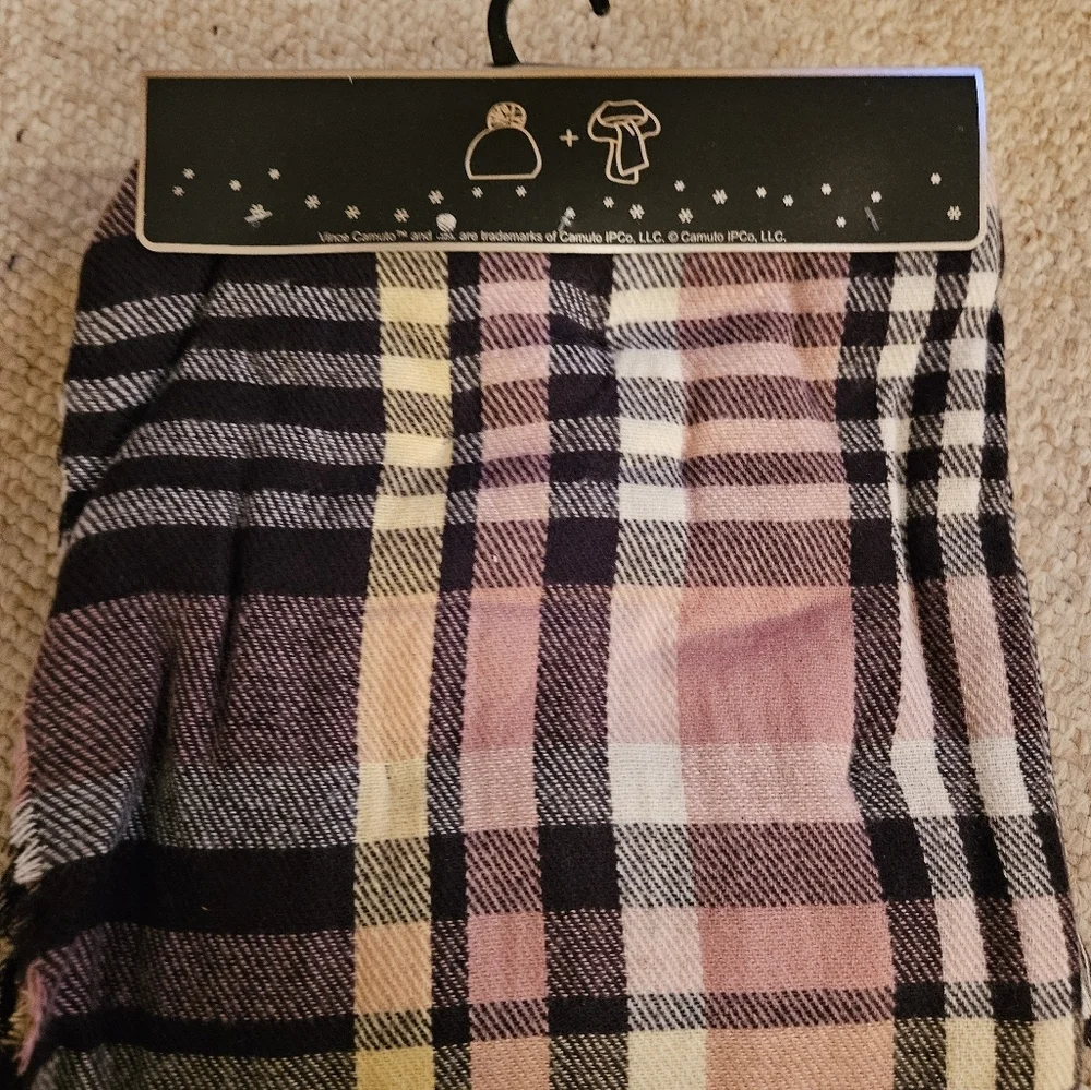 Vince Camuto Blanket Scarf & Beanie Set NWT